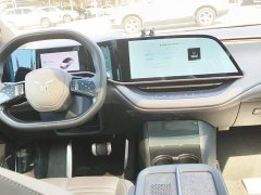 FAW EH7 760 Pro AWD Edition - ფოტო 12