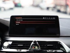 BMW 5 540i Edition M - ფოტო 12