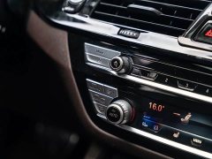 BMW 5 540i Edition M - ფოტო 15