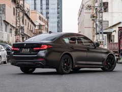 BMW 5 540i Edition M - ფოტო 3