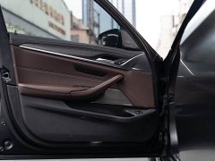 BMW 5 540i Edition M - ფოტო 7