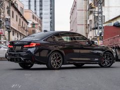 BMW 5 540i Edition M - ფოტო 3
