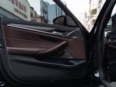 BMW 5 540i Edition M - ფოტო 8