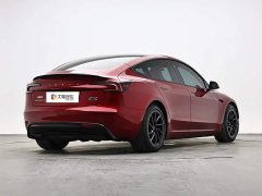 Tesla Model 3 Performance Edition - ფოტო 3