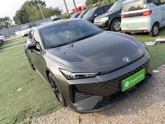Changan UNI-V 1.5T Premium Version - ფოტო 4
