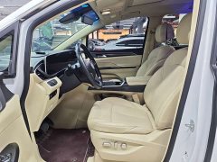 Buick GL8 ES Deluxe Version - ფოტო 5