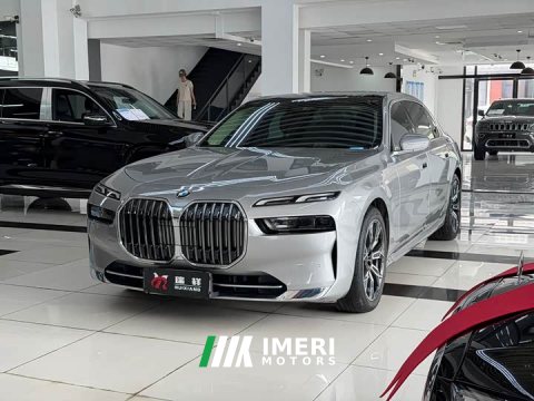 2023 BMW 7 735Li Luxury - ავტომობილი ჩინეთიდან