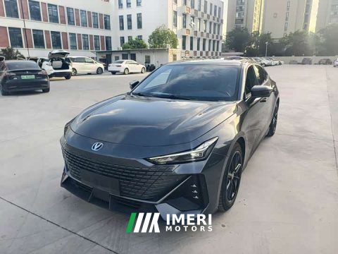 2023 Changan UNI-V 1.5T Premium Version - автомобиль из Китая