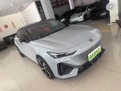 Changan UNI-V iDD 1.5T 113km Version - ფოტო 3
