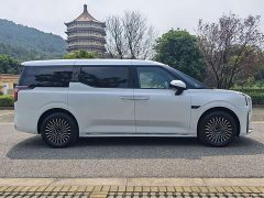 Zeekr 009 EditionAWD 108kWh - ფოტო 4