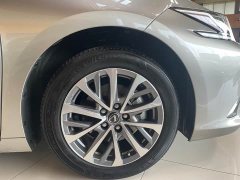 Lexus ES 300h Edition - ფოტო 4