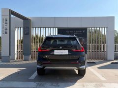 BMW X1 sDrive25Li X - ფოტო 5
