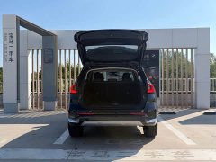 BMW X1 sDrive25Li X - ფოტო 6