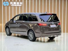 Buick GL8 652T Luxury Version - ფოტო 4