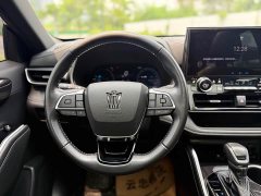 Volkswagen 2.5L HEVAWDPremium Edition - ფოტო 13