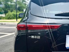 Volkswagen 2.5L HEVAWDPremium Edition - ფოტო 19