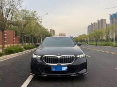 BMW 5 530Li Deluxe Version M - ფოტო 17