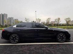 BMW 5 530Li Deluxe Version M - ფოტო 19