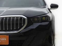 BMW 5 530Li Deluxe Version M - ფოტო 3