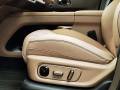 Li Auto i8 Edition - ფოტო 8