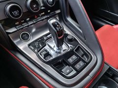 Land Rover F-TYPE P300 75 Edition - ფოტო 10