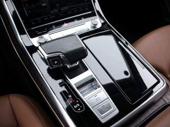 Audi Q7 45 TFSI quattro S line Version - ფოტო 10