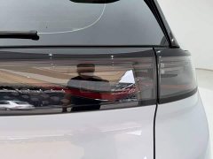 BMW 05 EV 520KM Edition - ფოტო 3