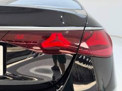 Mercedes-Benz E 300 L Luxury Version - ფოტო 10