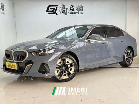 2024 BMW 5 530Li Version M - ავტომობილი ჩინეთიდან