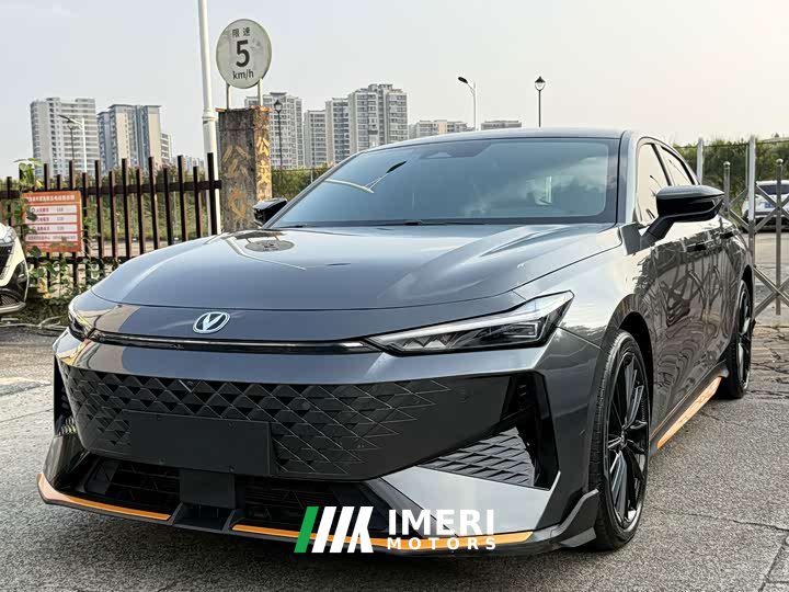 Changan UNI-V 1.5T Premium Version