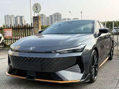 Changan UNI-V 1.5T Premium Version - ფოტო 1