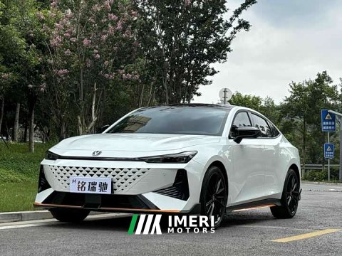 2025 Changan UNI-V 1.5T Premium Version - ავტომობილი ჩინეთიდან
