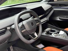 Changan UNI-V 1.5T Premium Version - ფოტო 11