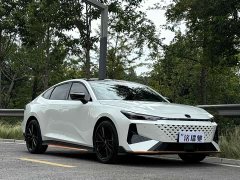 Changan UNI-V 1.5T Premium Version - ფოტო 2