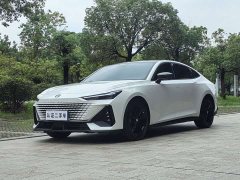 Changan UNI-V 1.5T Premium Version - ფოტო 1