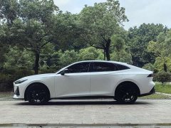 Changan UNI-V 1.5T Premium Version - ფოტო 9