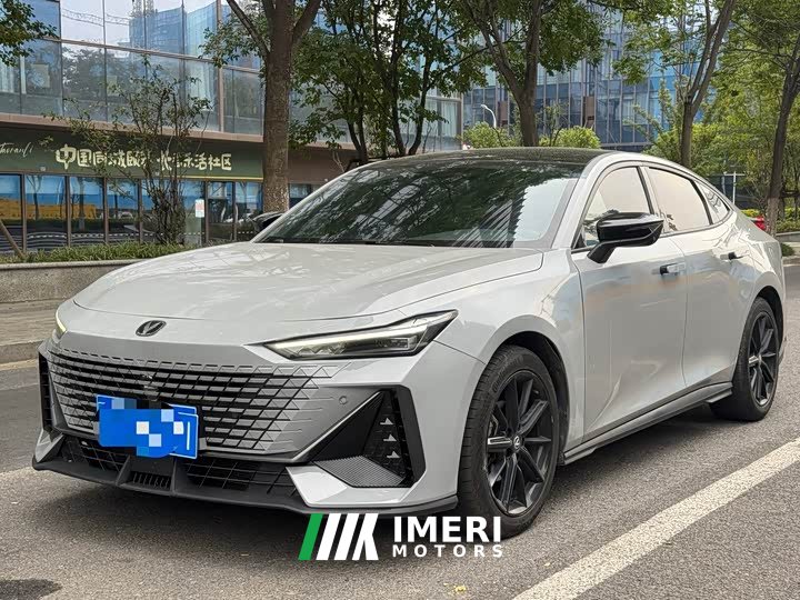 Changan UNI-V 1.5T Version - ავტომობილი ჩინეთიდან