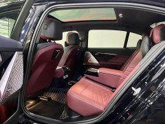 BMW 5 530Li Deluxe Version M - ფოტო 8
