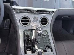 Volkswagen 4.0T GT V8 Mulliner 20 Edition - photo 8