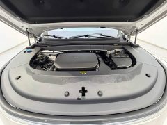 Li Auto L6 Max Edition - ფოტო 12