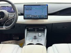 BYD 06 DM-i Smart Drive Edition 80KMLuxury Version - ფოტო 17
