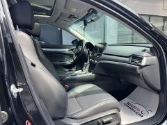 Mercedes-Benz 260TURBO Luxury Edition - photo 13