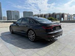 Audi S8 S8L 4.0TFSI quattro - ფოტო 18
