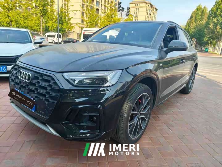 Audi Q5L 45 TFSI Luxury Version - ავტომობილი ჩინეთიდან