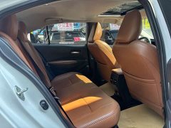 BMW 1.8L Luxury Edition - ფოტო 8