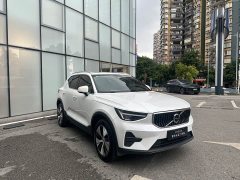 Volvo XC40 B3 Luxury Edition - ფოტო 3