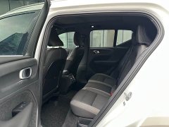 Volvo XC40 B3 Luxury Edition - ფოტო 9