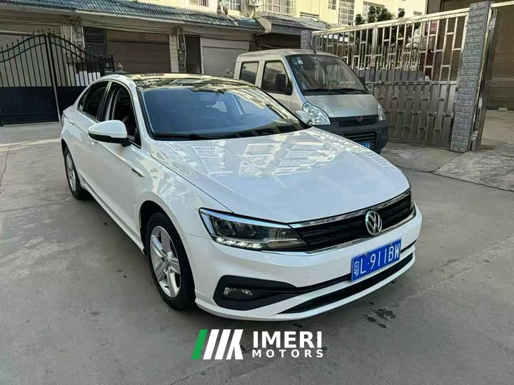 Volkswagen 230TSI DSG Edition - ავტომობილი ჩინეთიდან