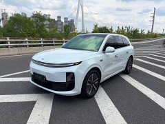 Li Auto L6 Pro - ფოტო 1