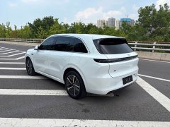 Li Auto L6 Pro - ფოტო 7